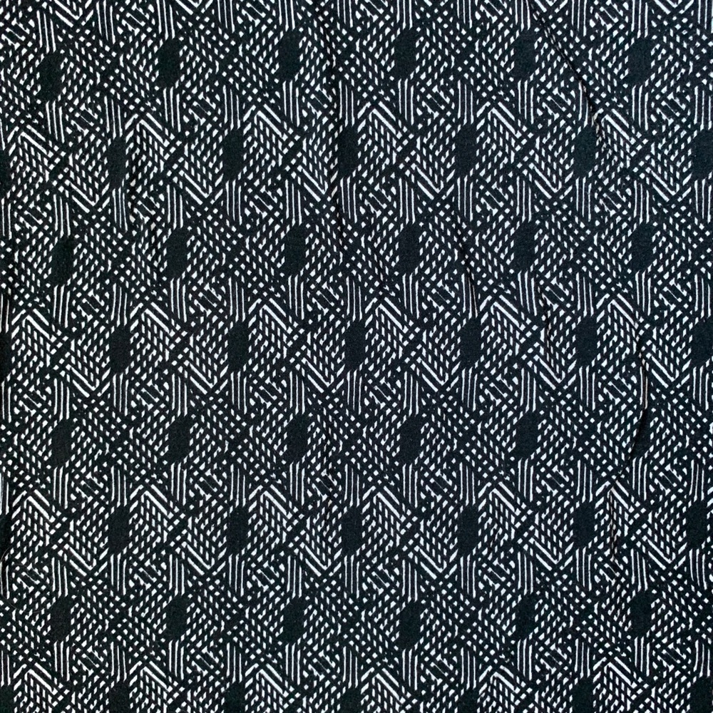 LulaRoe Randy - Picture 2 of 3